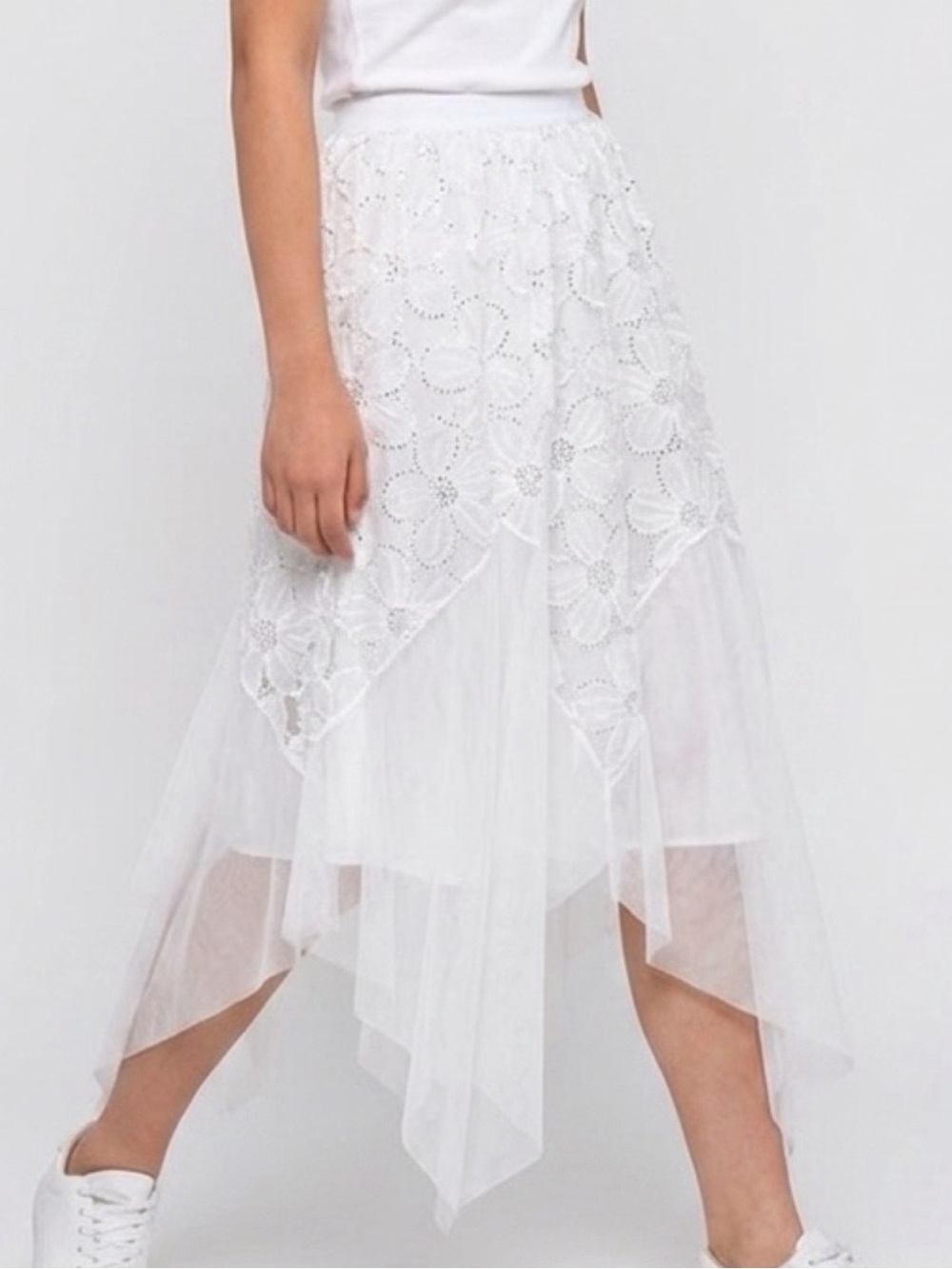 SooLinen Casual White Sequined Flower Skirt playful